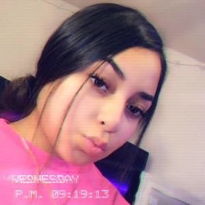 Meet your Posher, Sarae